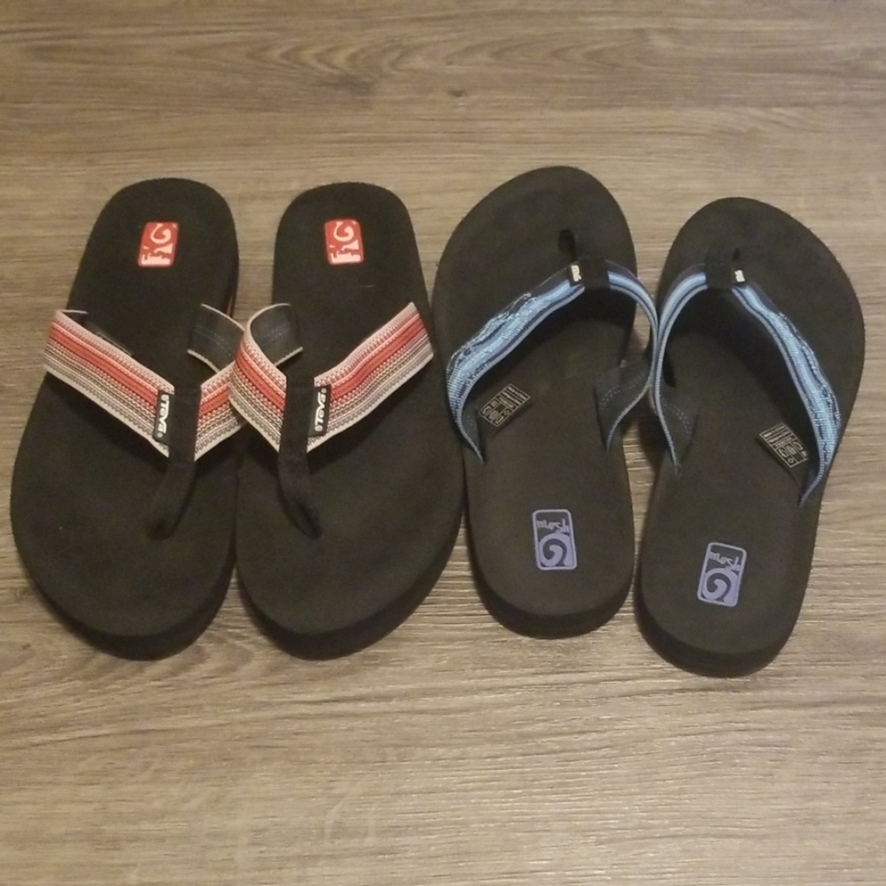 Teva Mush Flip Flop Sandals (2 pairs)